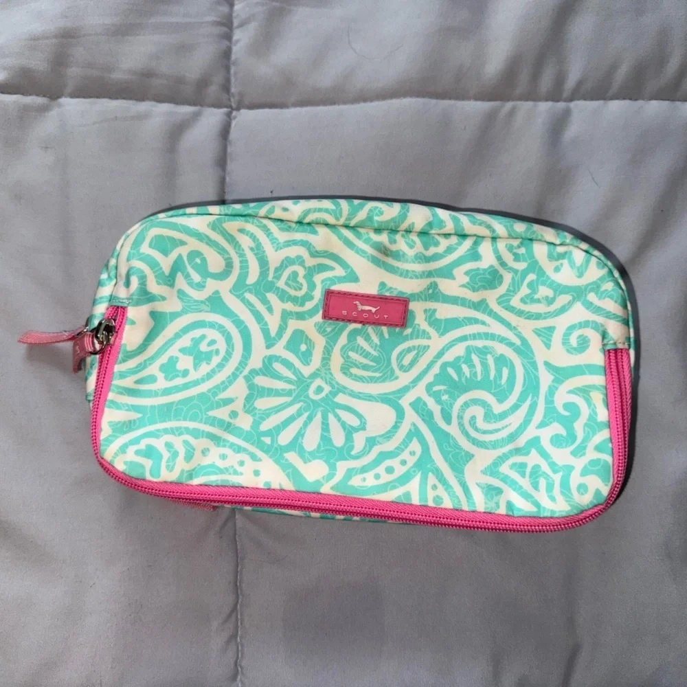 Scout Cosmetic Bag in Teal and Pink
